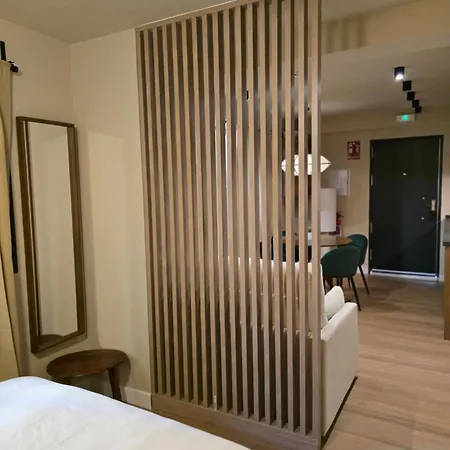 Lhome Triana Apartment *