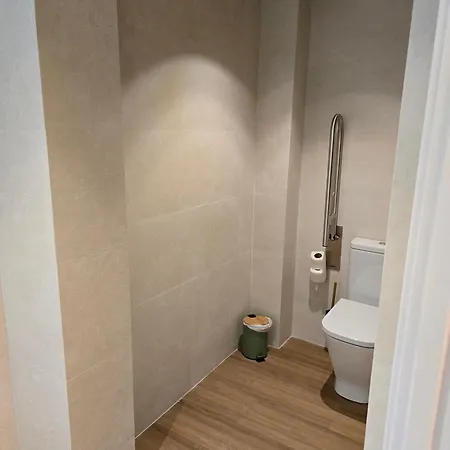 Lhome Triana Apartment